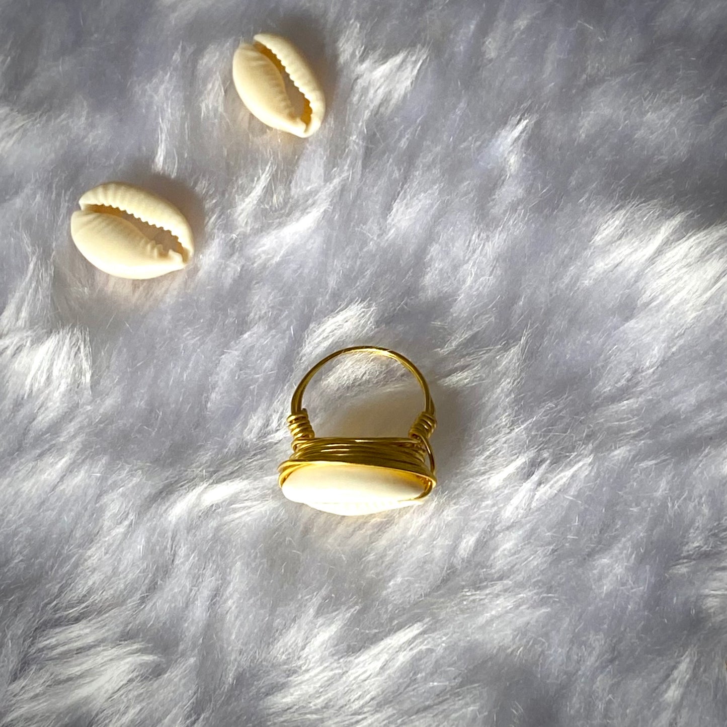 Ani Heishi Freshwater Pearl and Cowrie Waist Bead Set