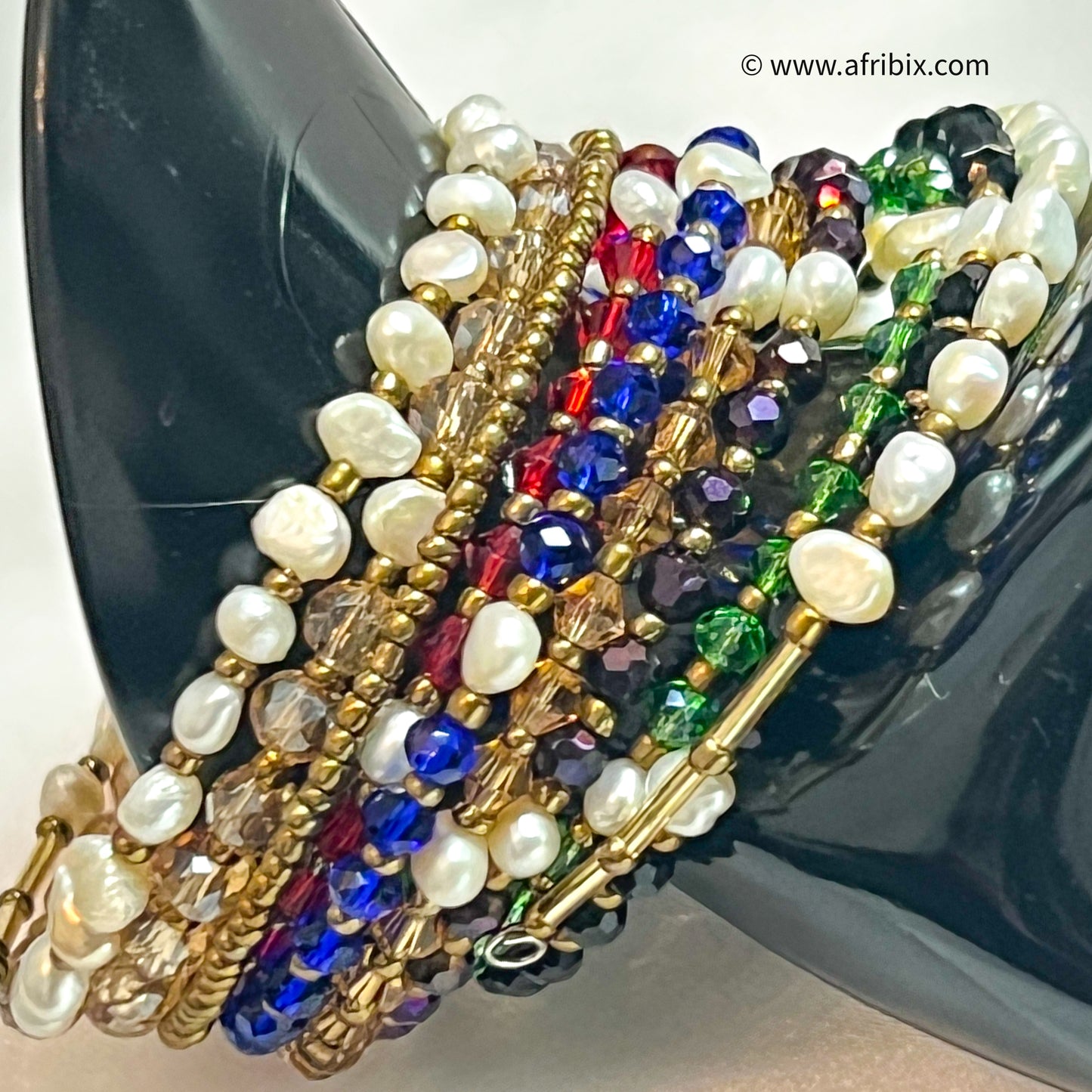 Alluré Freshwater Pearl Spiral Stack Bracelet