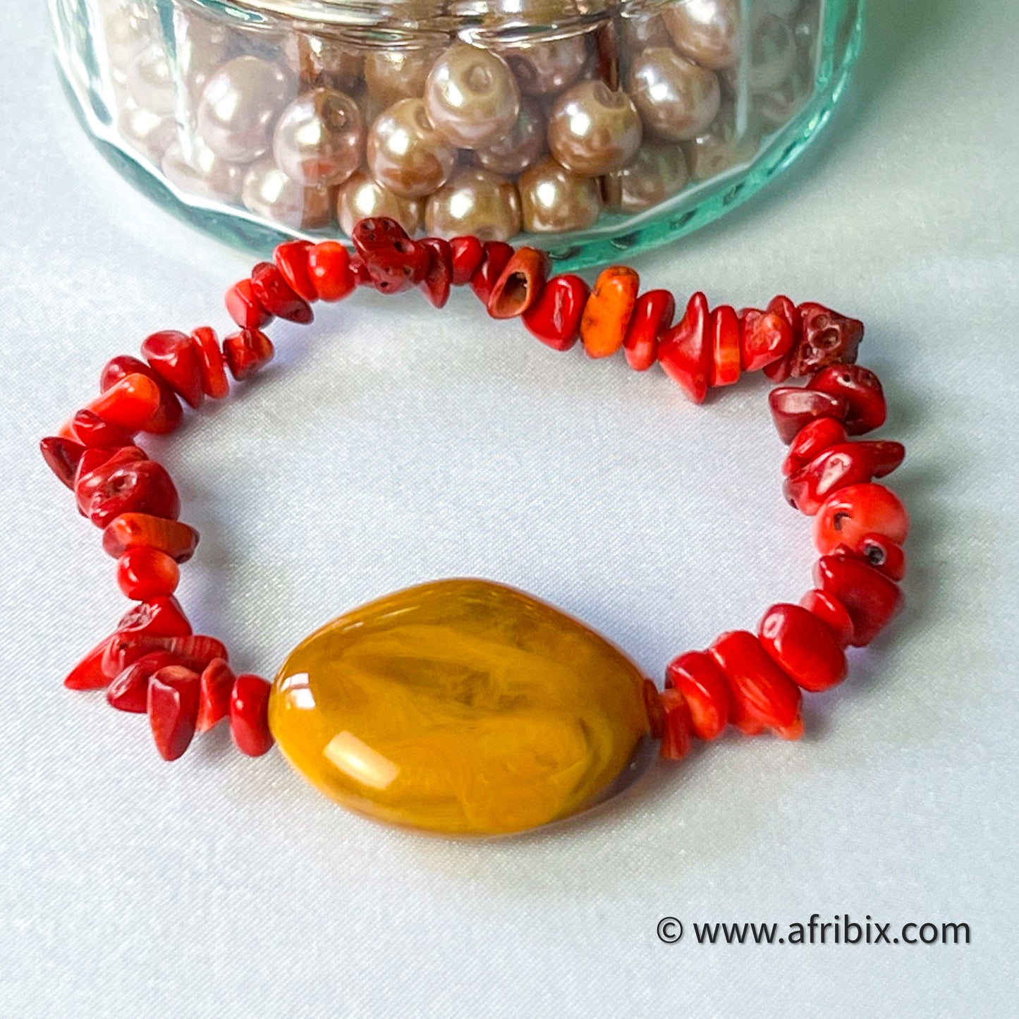 Emotan Genuine Coral Elastic Bracelet