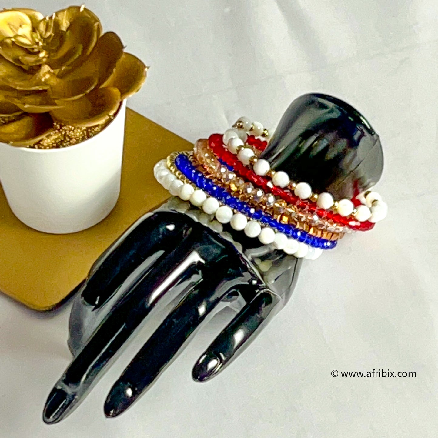 Alluré Mother of Pearl Spiral Stack Bracelet