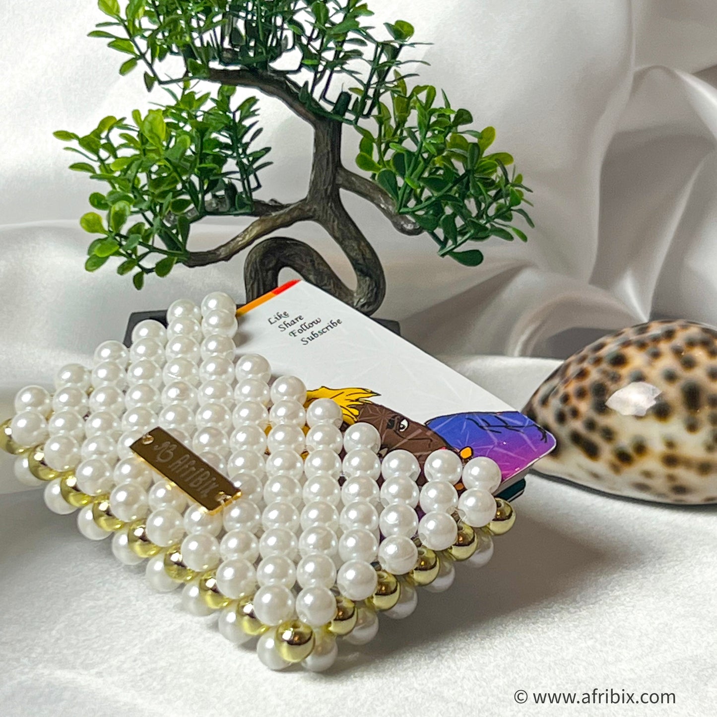 White Acrylic Pearl Business Card and Credit Card Holder
