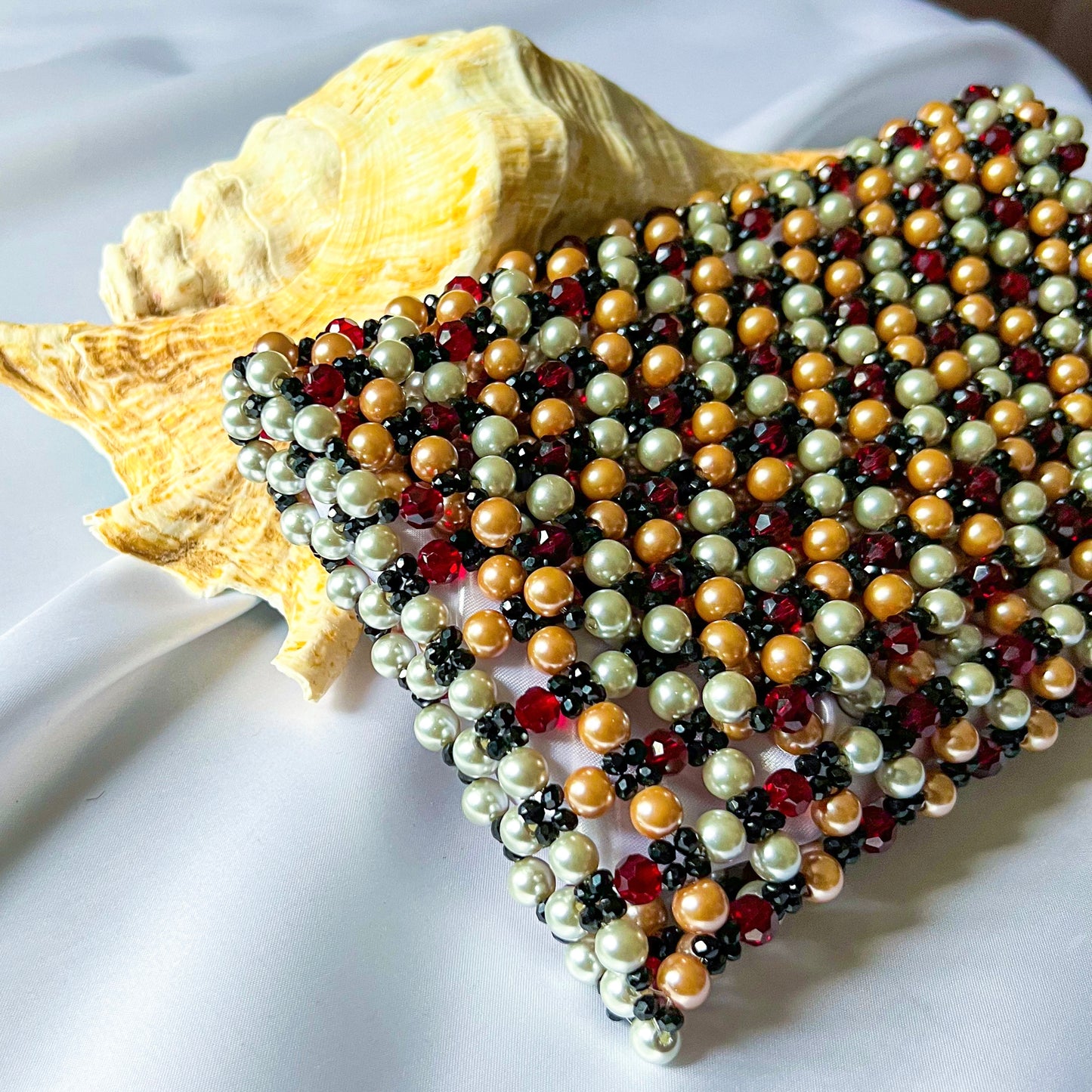 Alá Pearl Luxe Crystal Clutch Hand Bag